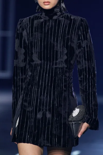Look 24